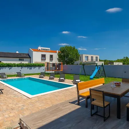 Vallese Holiday home *